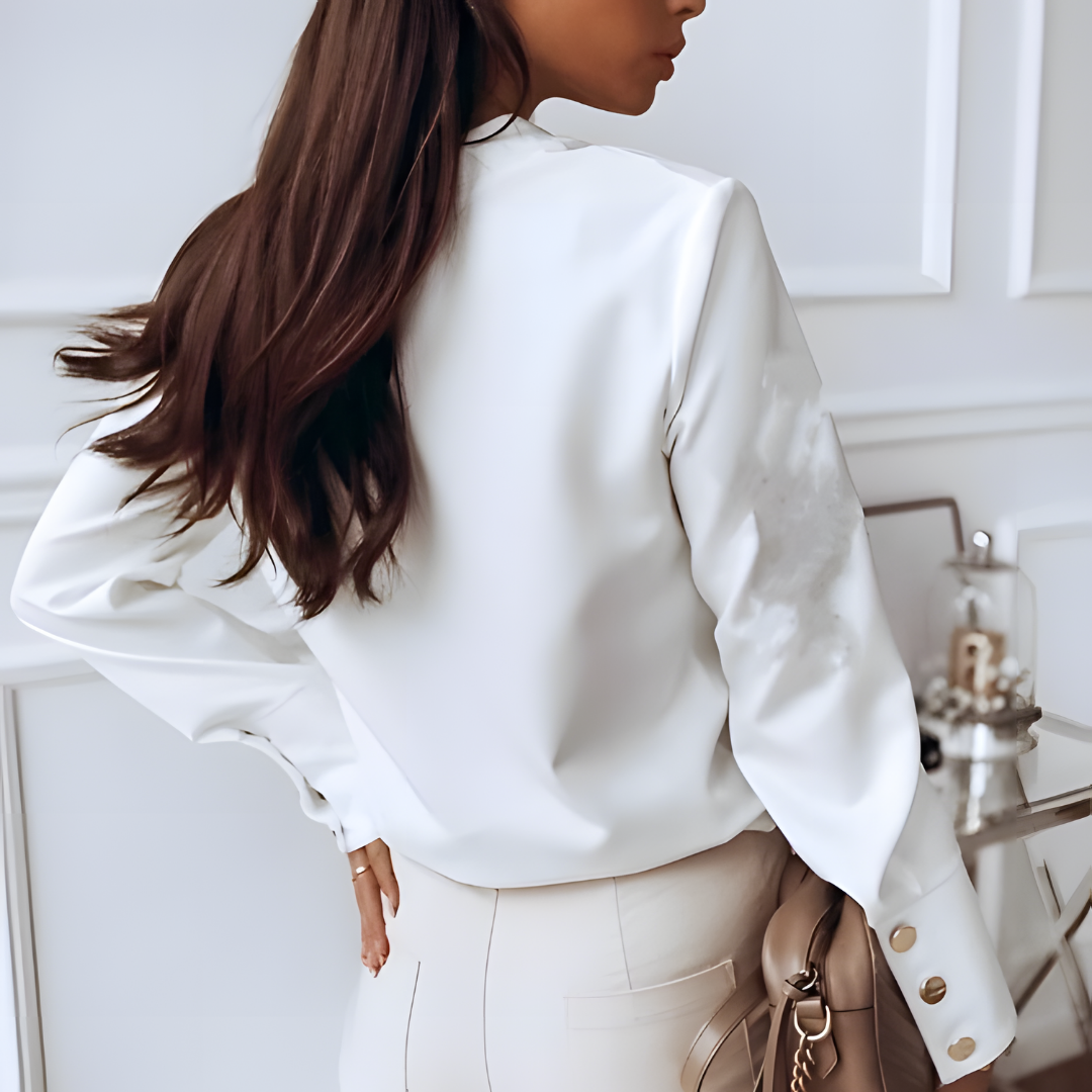 Liridonë - Witte Button-Up Blouse met Gouden Accenten voor dames