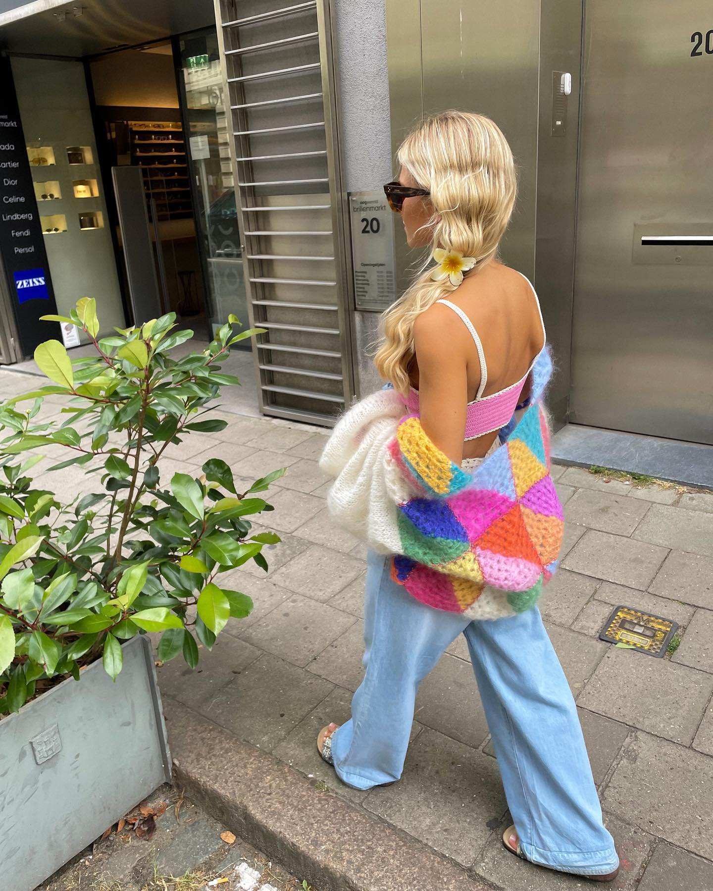 Quenlina - Fluffy gebreid vest met kleurrijke strepen voor dames