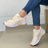 Gisella - Stijlvolle zwarte sneakers met metallic accenten voor dames