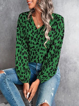 Ariel - Luipaardprint blouse met V-hals voor dames